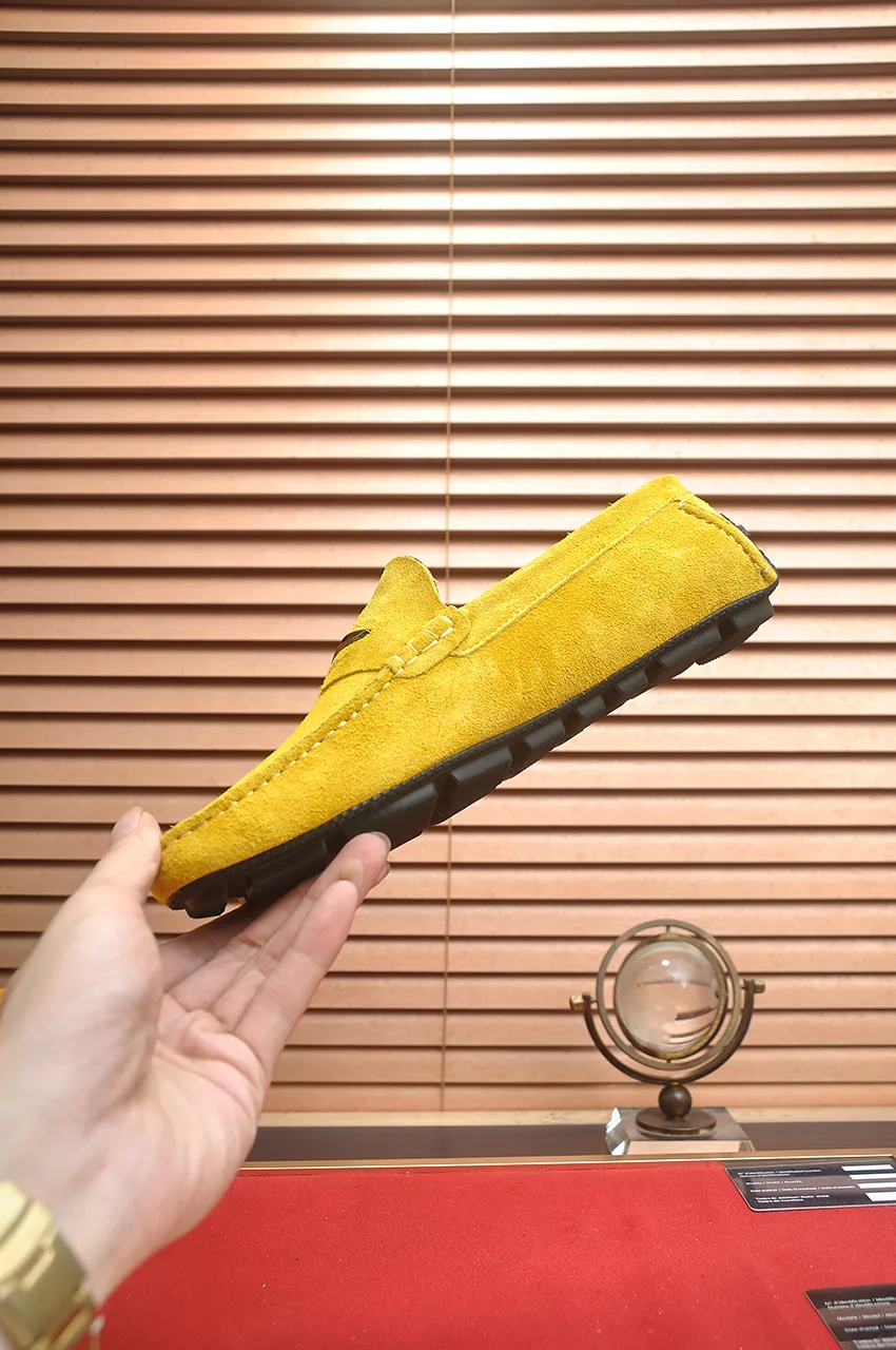 Men's men's shoes 💰420💶 [LV Doudou shoes] (water-dyed cowhide lining) new model is on the market, available on the official website. The new Doudou shoes are processed into single-color materials, and the uppers are made of imported horsehide leather. The body of the shoe is fully hemmed with mark thread, and is lined with imported original cowhide leather. The elegant shoe shape is super suitable for all-matching, and the size is 38-44.